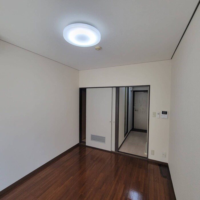 物件内観写真5　(居室)