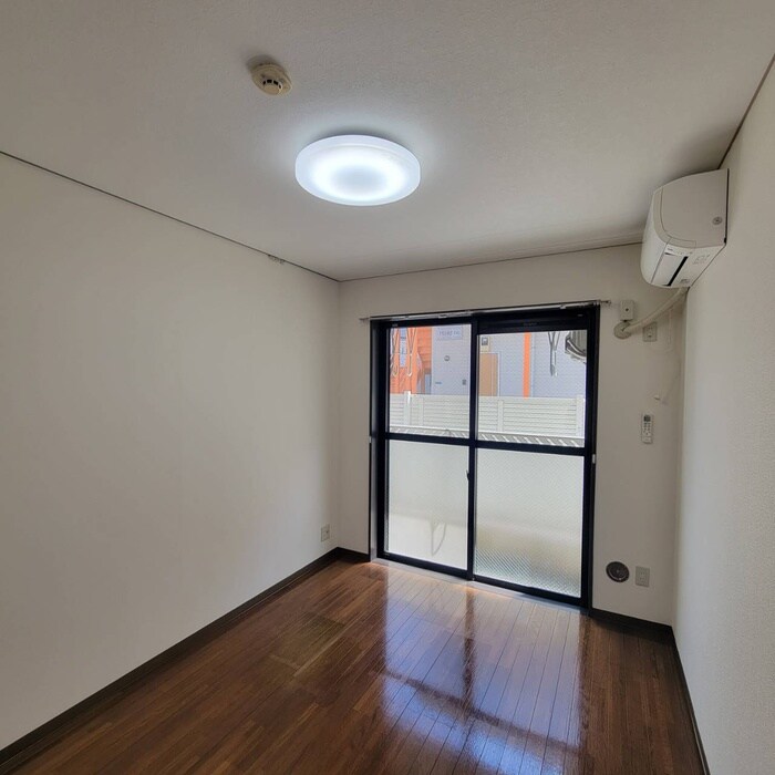 物件内観写真7　(居室)