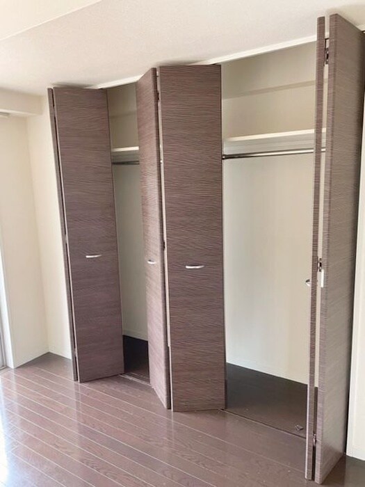 物件内観写真13　(収納)