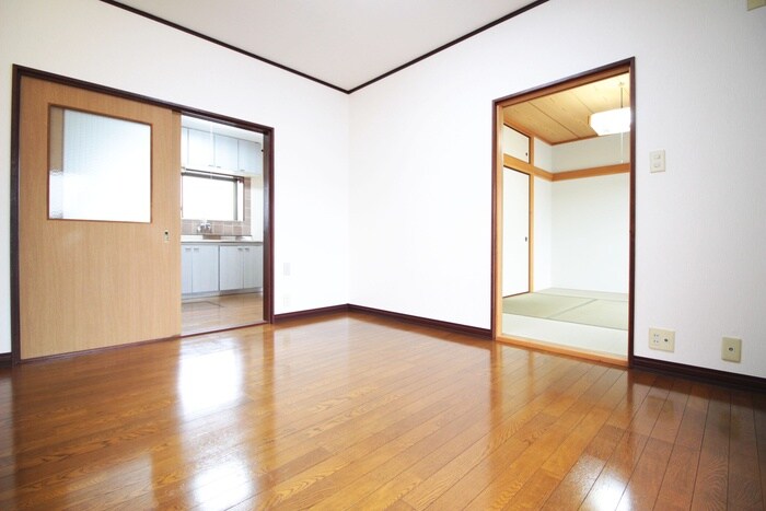 物件内観写真8　(居室)