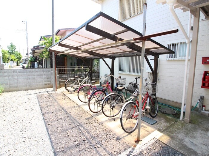 物件外観写真3　(駐輪場)