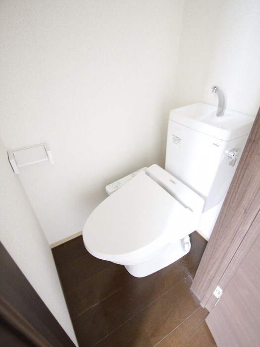 物件内観写真9　(トイレ)