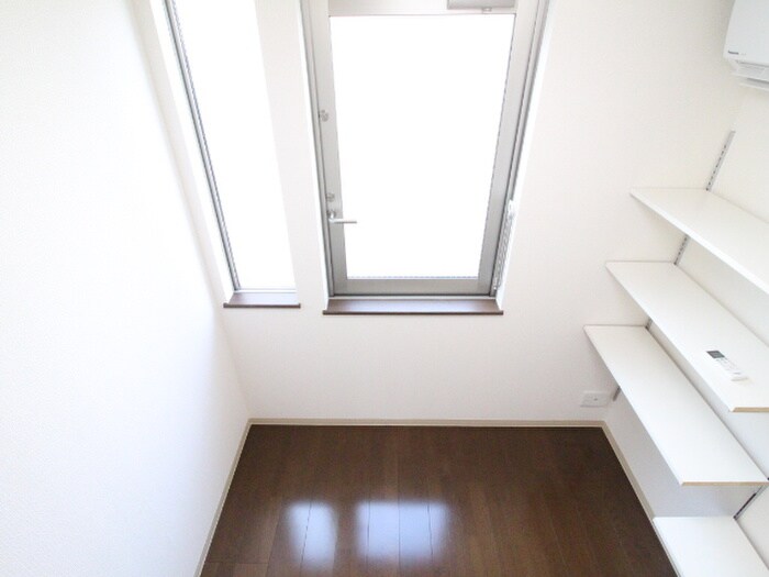 物件内観写真16　(居室)