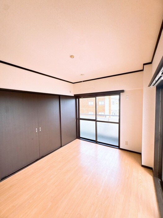 物件内観写真11　(居室)