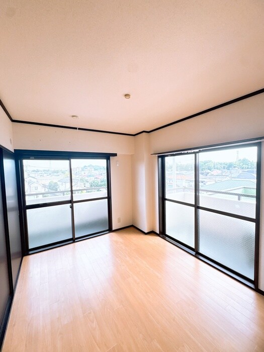 物件内観写真12　(居室)