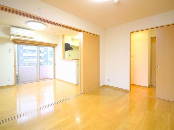 物件内観写真7　(居室)