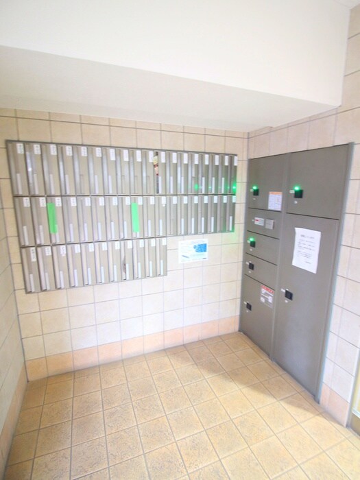 物件外観写真6　(建物設備)