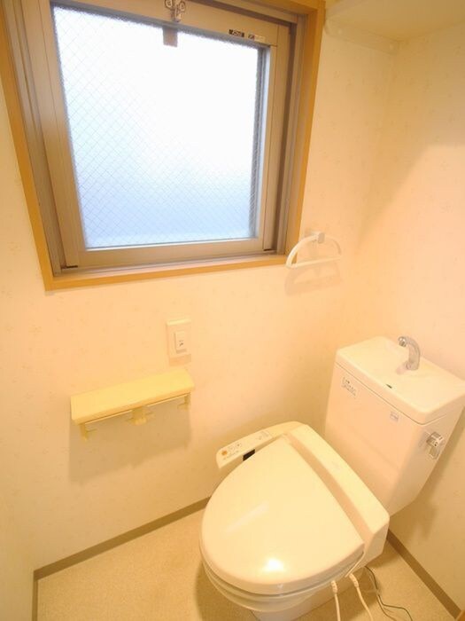 物件内観写真14　(トイレ)