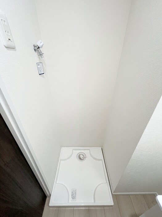 物件内観写真12　(洗濯機置場)