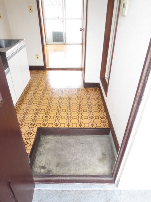 物件内観写真15　(玄関)