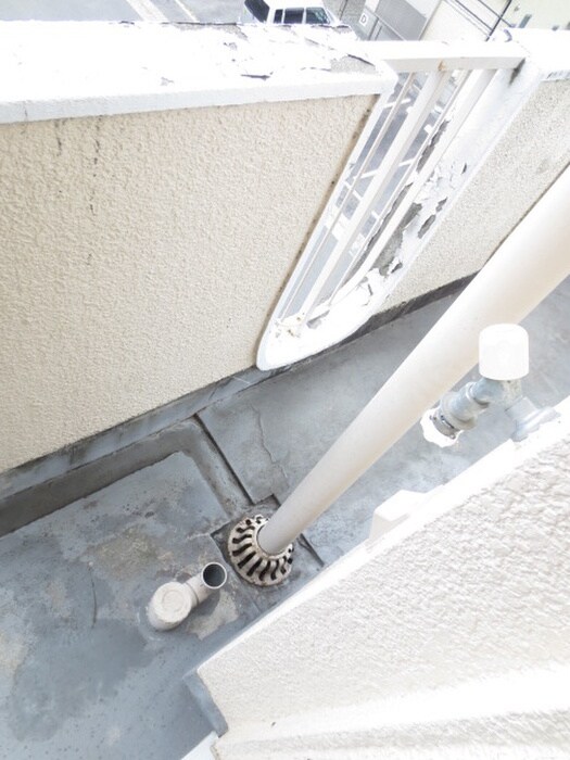 物件内観写真18　(洗濯機置場)