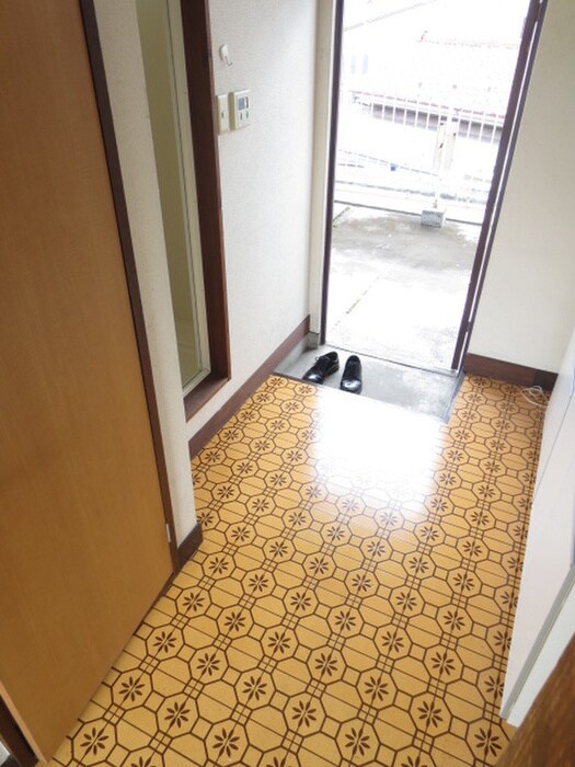 物件内観写真19　(玄関)