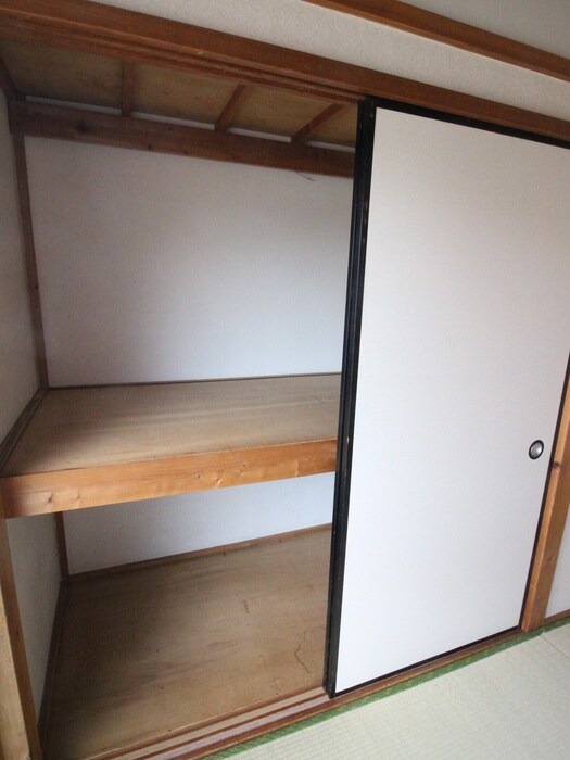 物件内観写真18　(収納)