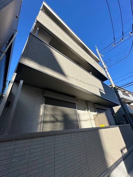 シャルマン草加Ⅵ外観写真