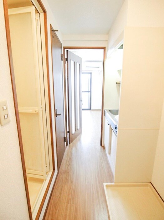 物件内観写真17　(廊下)