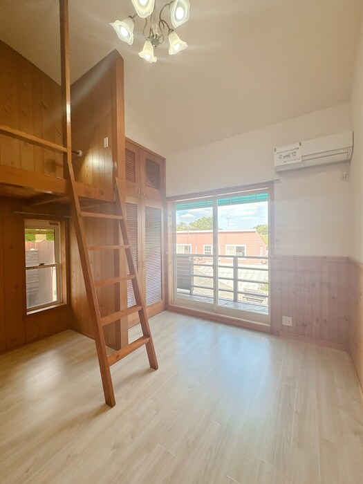 物件内観写真8　(居室)