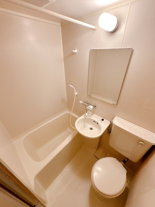 物件内観写真11　(バス／シャワールーム等)