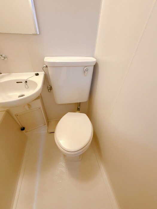 物件内観写真12　(トイレ)