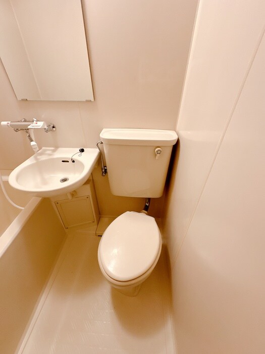 物件内観写真12　(トイレ)