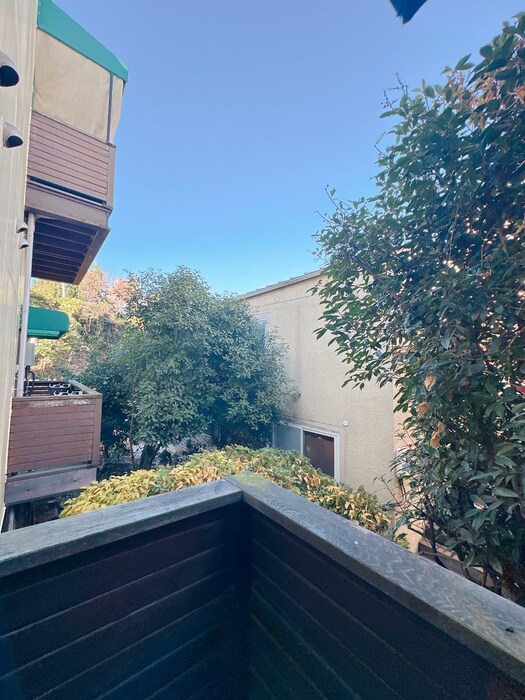 物件内観写真18　(室内からの展望)