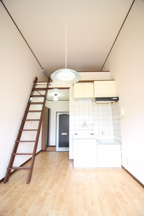 物件内観写真6　(居室)