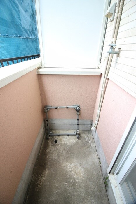 物件内観写真10　(洗濯機置場)