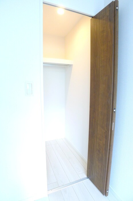物件内観写真11　(収納)