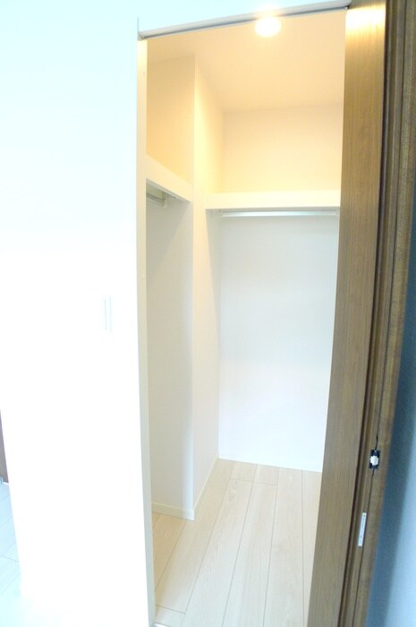 物件内観写真11　(収納)