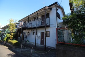 若喜ハイツ外観写真