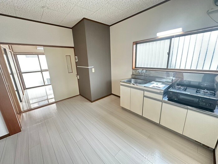 物件内観写真8　(キッチン)