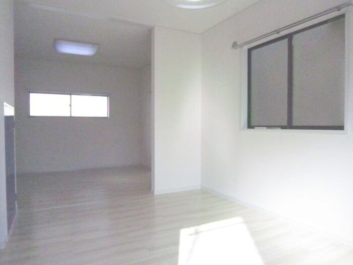 物件内観写真10　(居室)