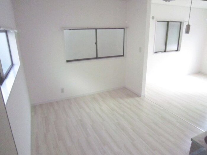 物件内観写真13　(居室)