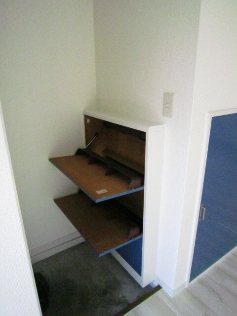 物件内観写真15　(靴箱)