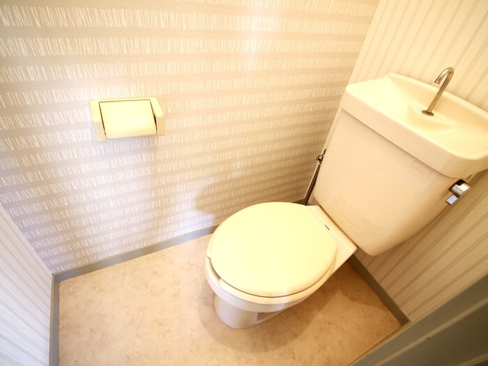 物件内観写真12　(トイレ)