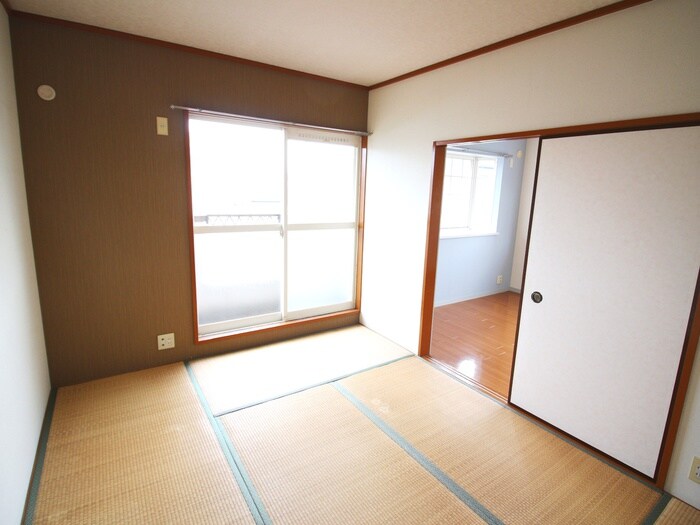 物件内観写真14　(室内からの展望)