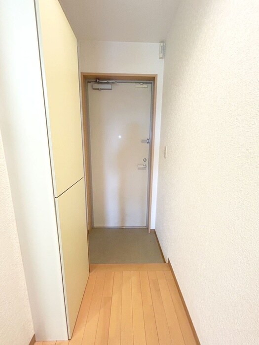 物件内観写真19　(玄関)