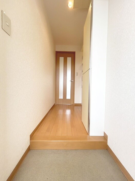 物件内観写真21　(廊下)