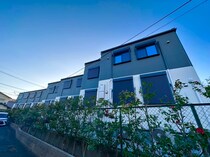 バーンフリート稲田堤六番館の外観写真