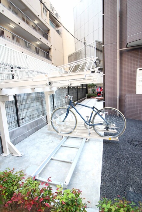 物件外観写真2　(駐輪場)