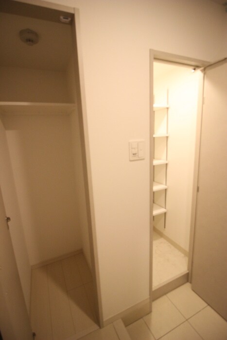 物件内観写真15　(収納)