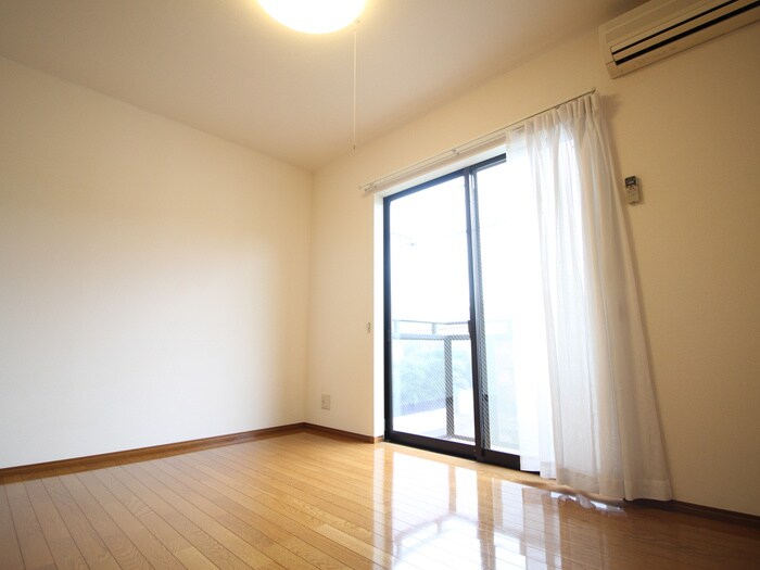 物件内観写真17　(居室)