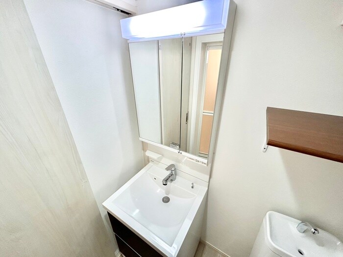 物件内観写真8　(洗面)