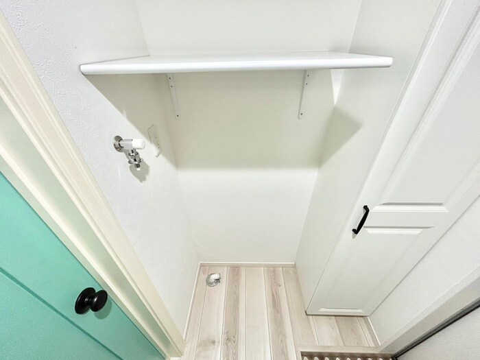 物件内観写真12　(洗濯機置場)