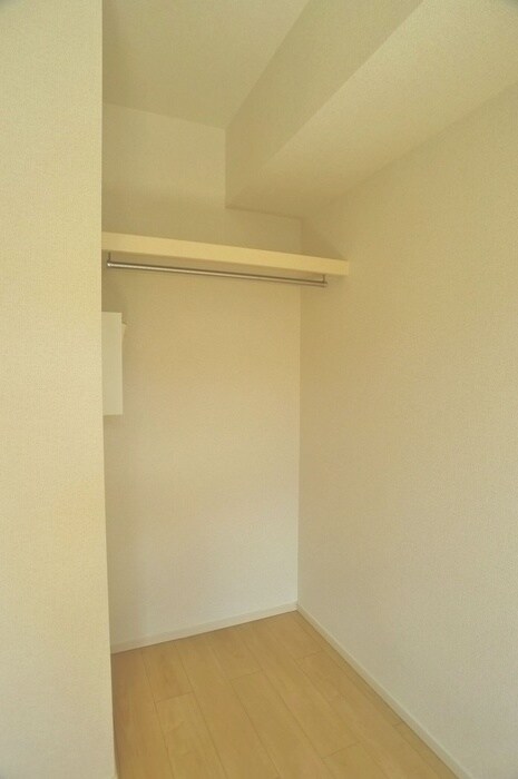 物件内観写真11　(収納)