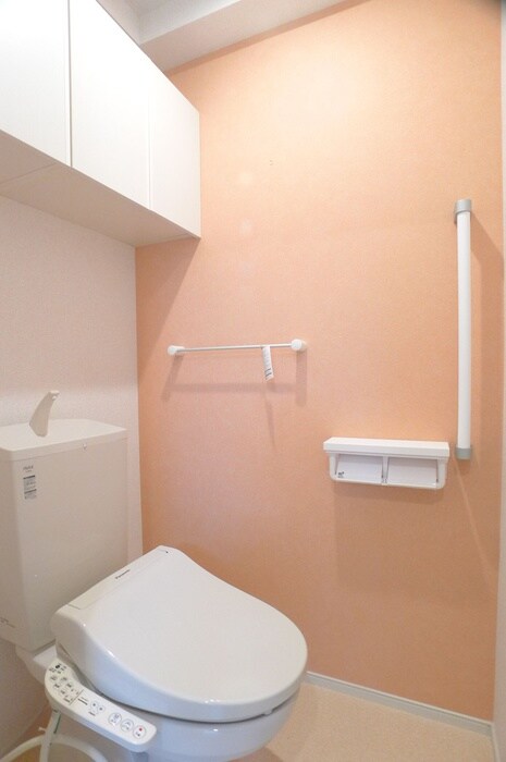 物件内観写真16　(トイレ)