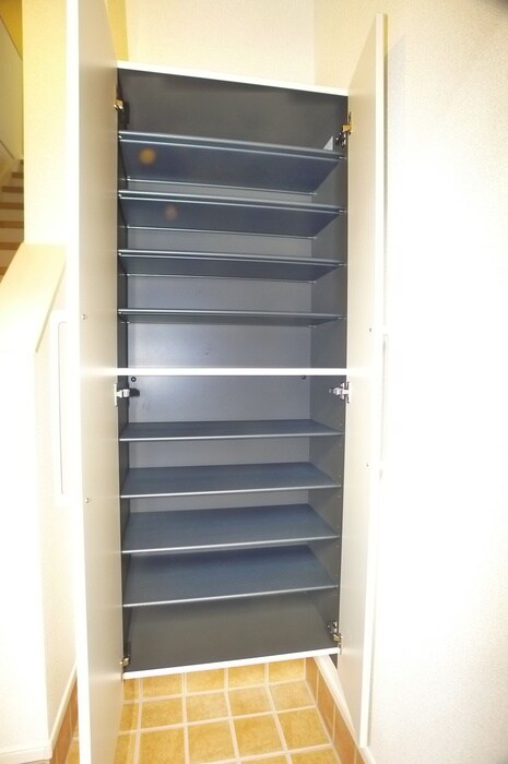 物件内観写真18　(靴箱)