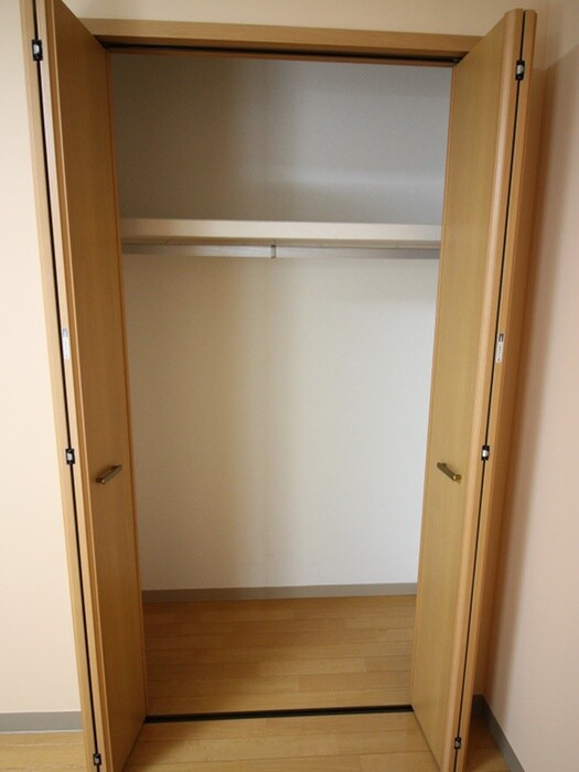 物件内観写真16　(収納)