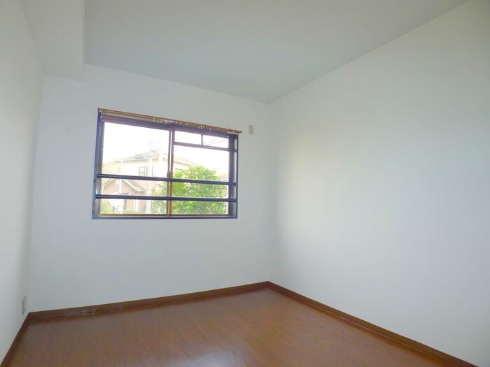 物件内観写真10　(居室)