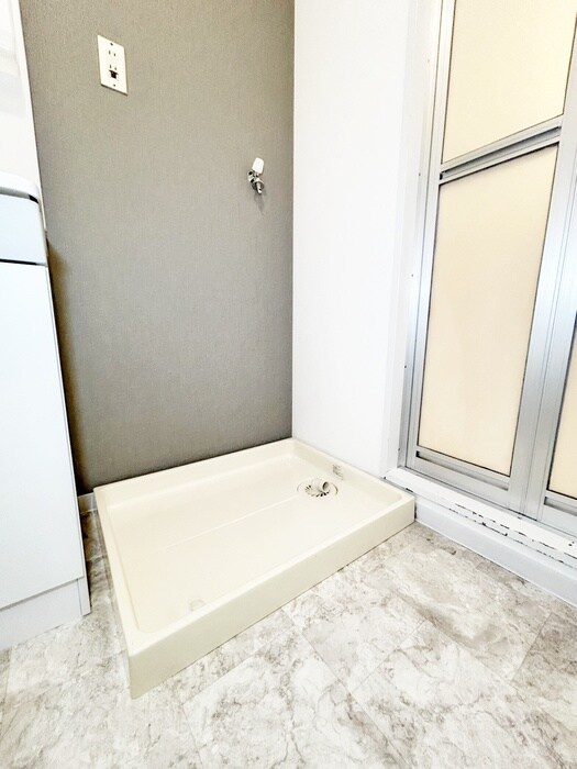 物件内観写真17　(洗濯機置場)