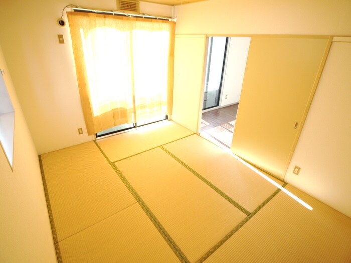 物件内観写真8　(居室)